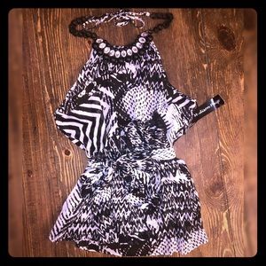 Madison Paige halter chiffon tank sz L
